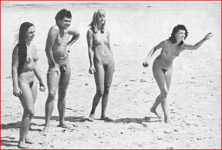 25P Naked people of vintage photos Vol. 28