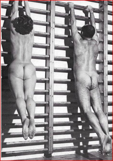 25P Naked people of vintage photos Vol. 28