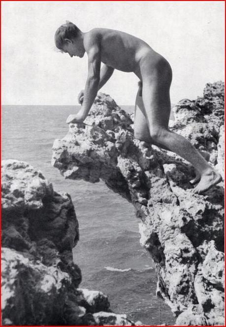 25P Naked people of vintage photos Vol. 28