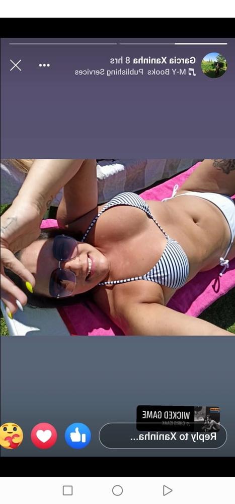 18P Portuguese barmaid