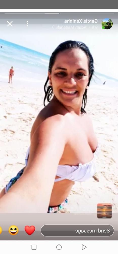 18P Portuguese barmaid