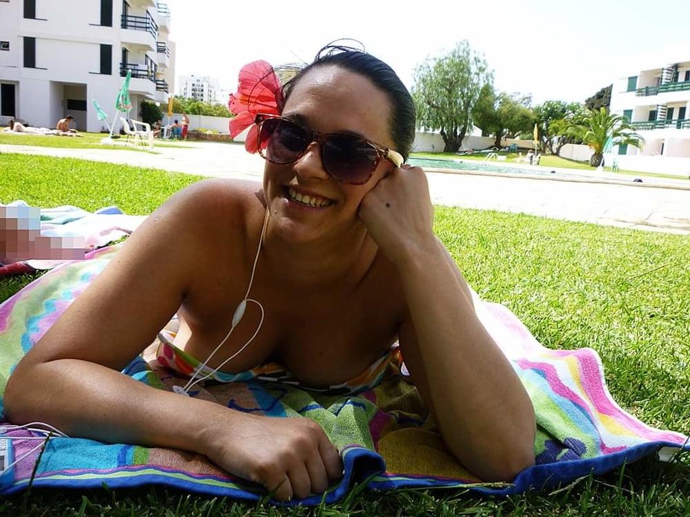 18P Portuguese barmaid