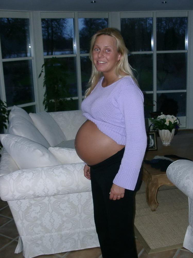 25P Lara pregnant