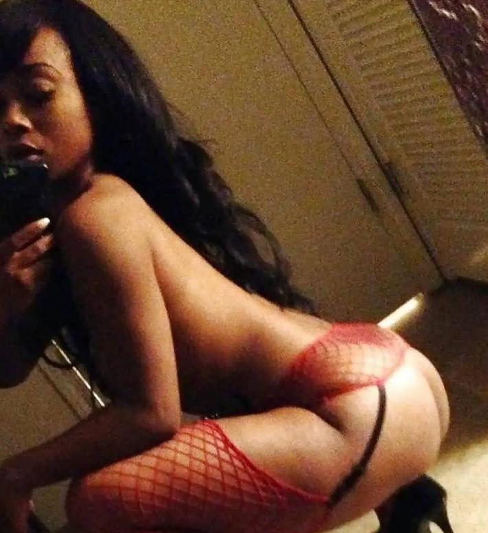 16P women who tied me up so men can fuck me freely
