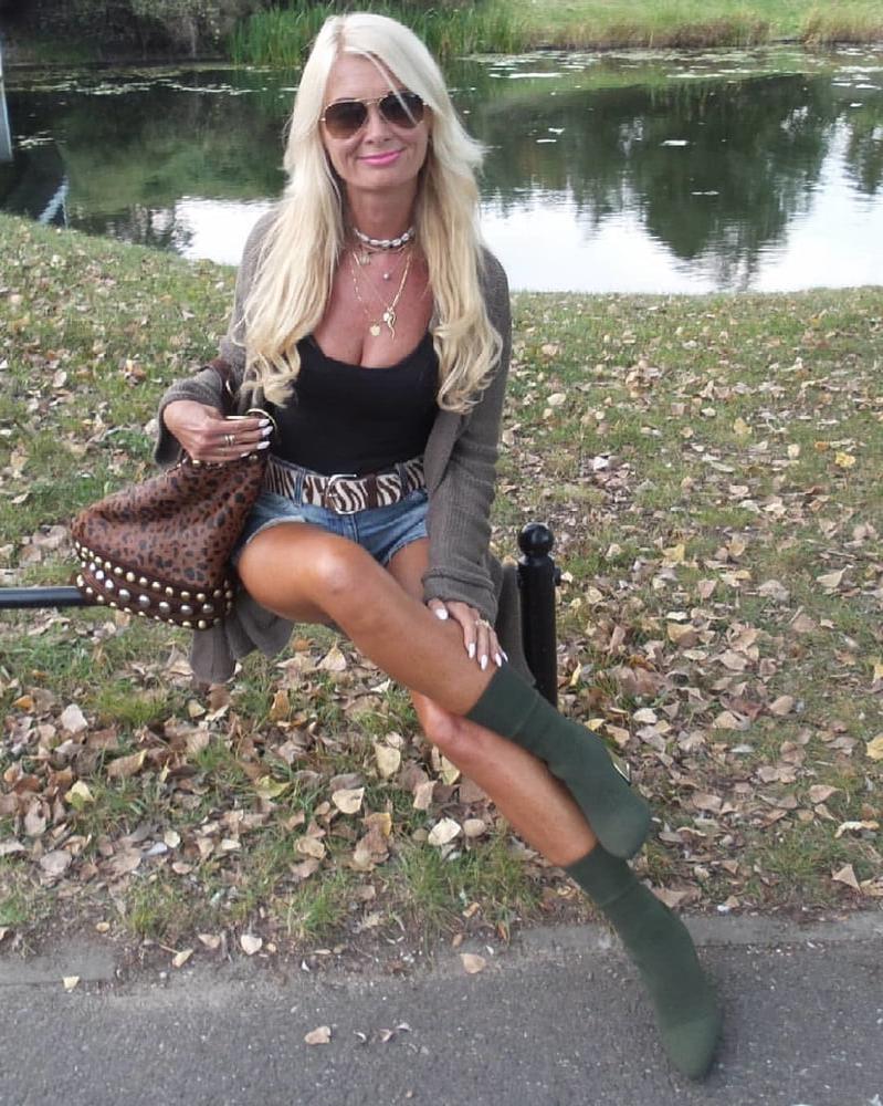 25P Mature polish cock hound Agnieszka
