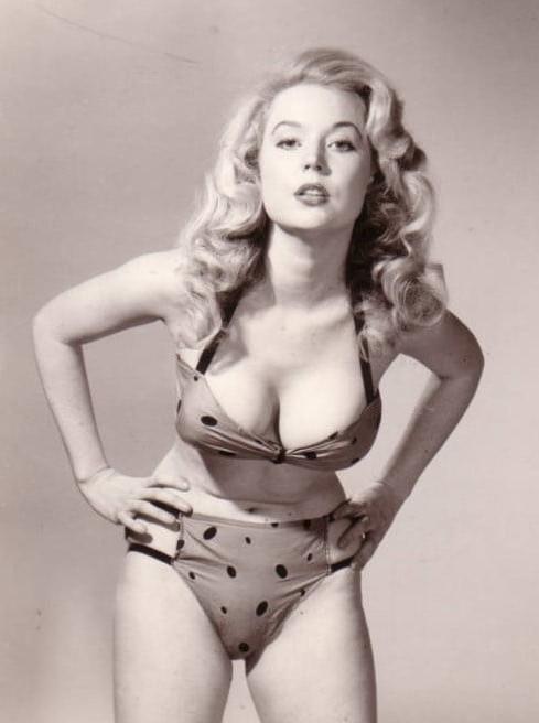 25P Betty Brosmer - Vintage &amp; Retro