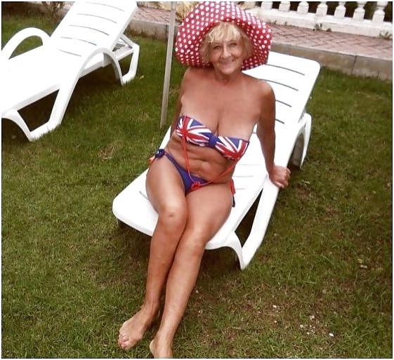 14P Stunning non-nude blonde GILF
