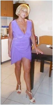 14P Stunning non-nude blonde GILF