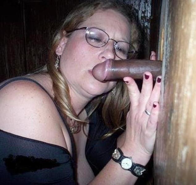 25P Glory Hole Wives #2277 Wedding Ring Swingers