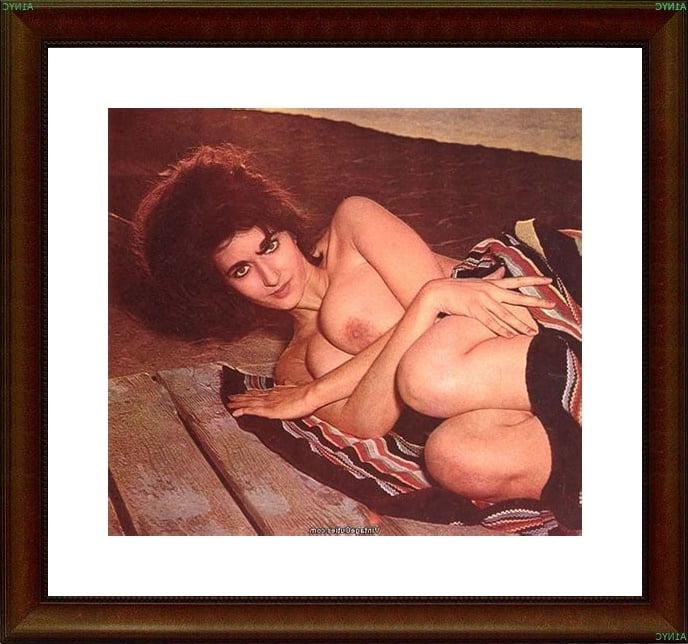 25P A1NYC Vintage Big Boob Babe
