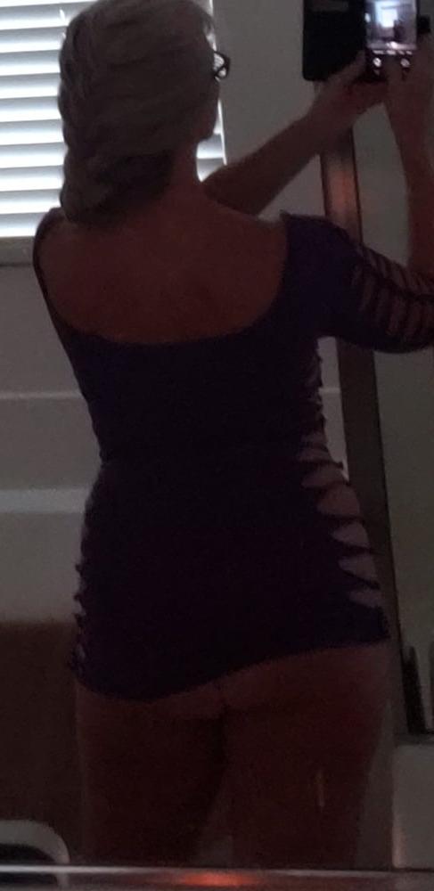 8P 20200813 My GILF Selfies
