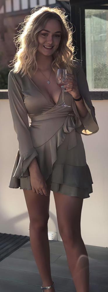 23P UK Student Teen needs your cock