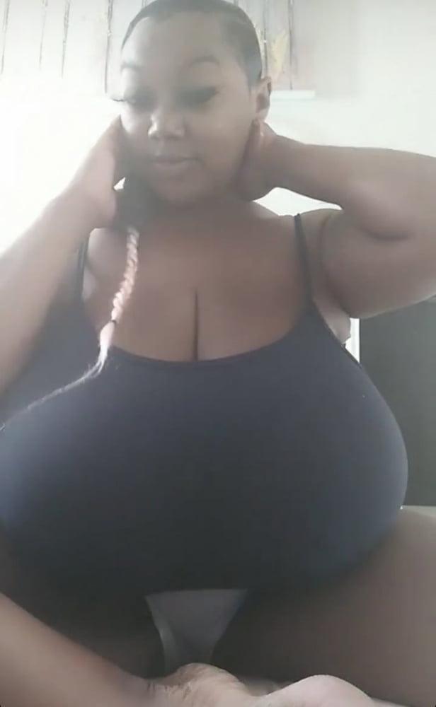 18P Big beautiful tits and ass
