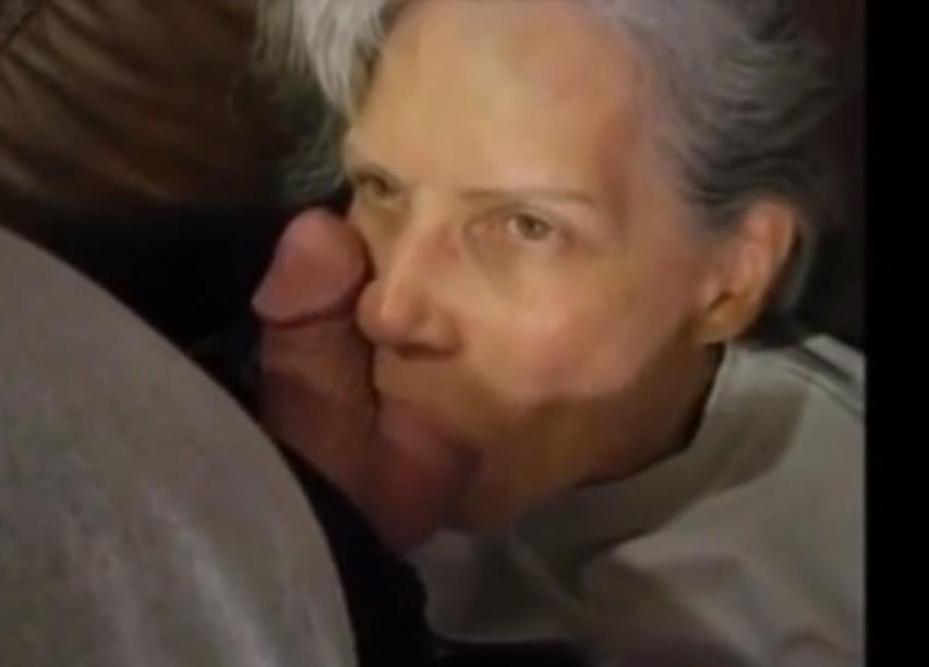 25P She likes to suck the balls 2 (Granny and Milf)