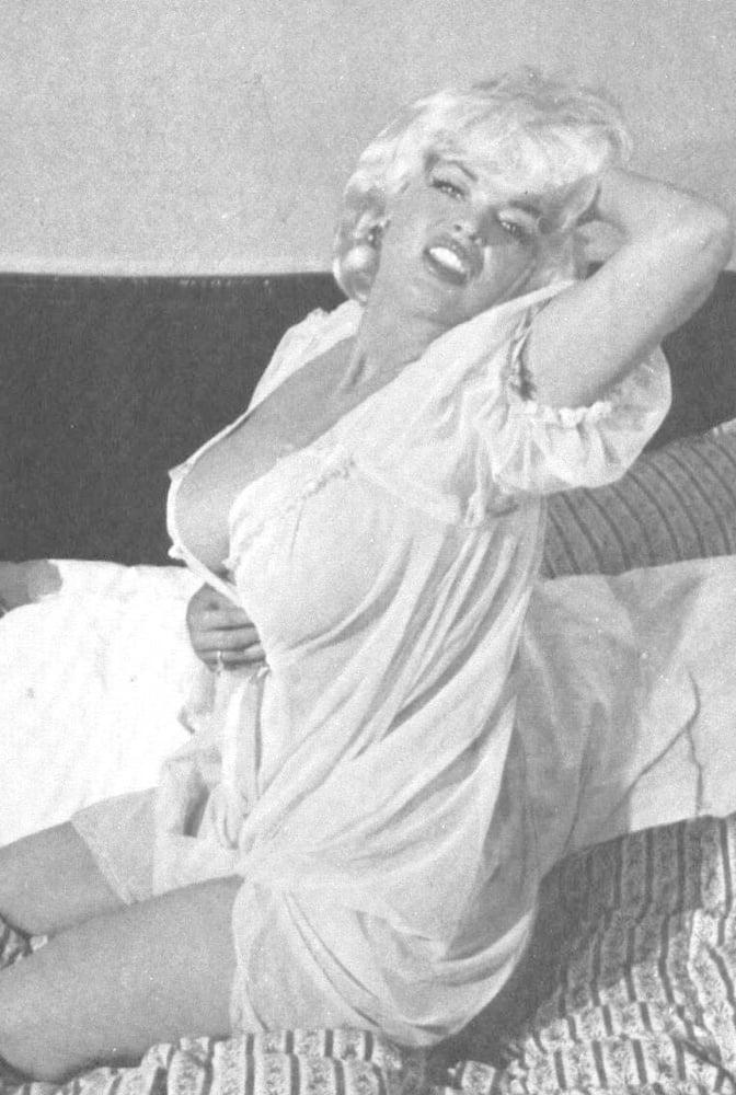 23P Jayne Mansfield - Vintage &amp; Retro