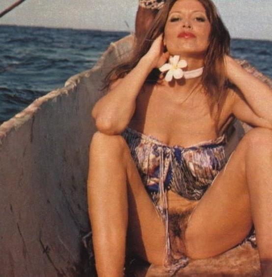 25P Vintage babes nude