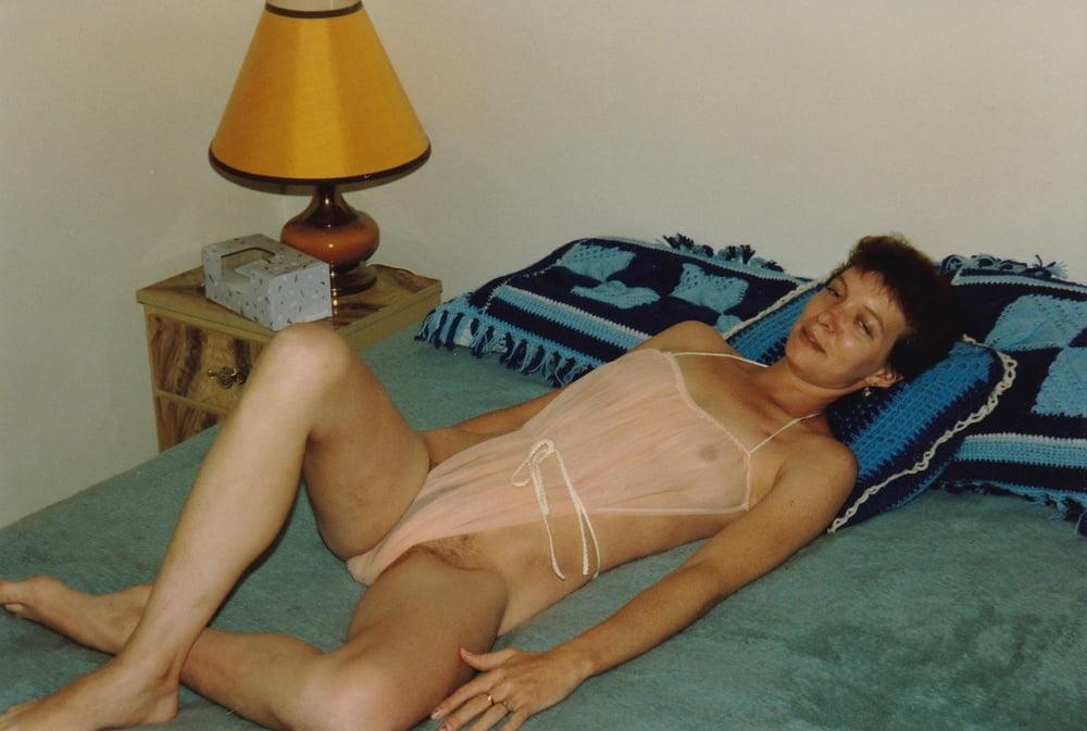 25P Vintage Hot Wivers vol. 14