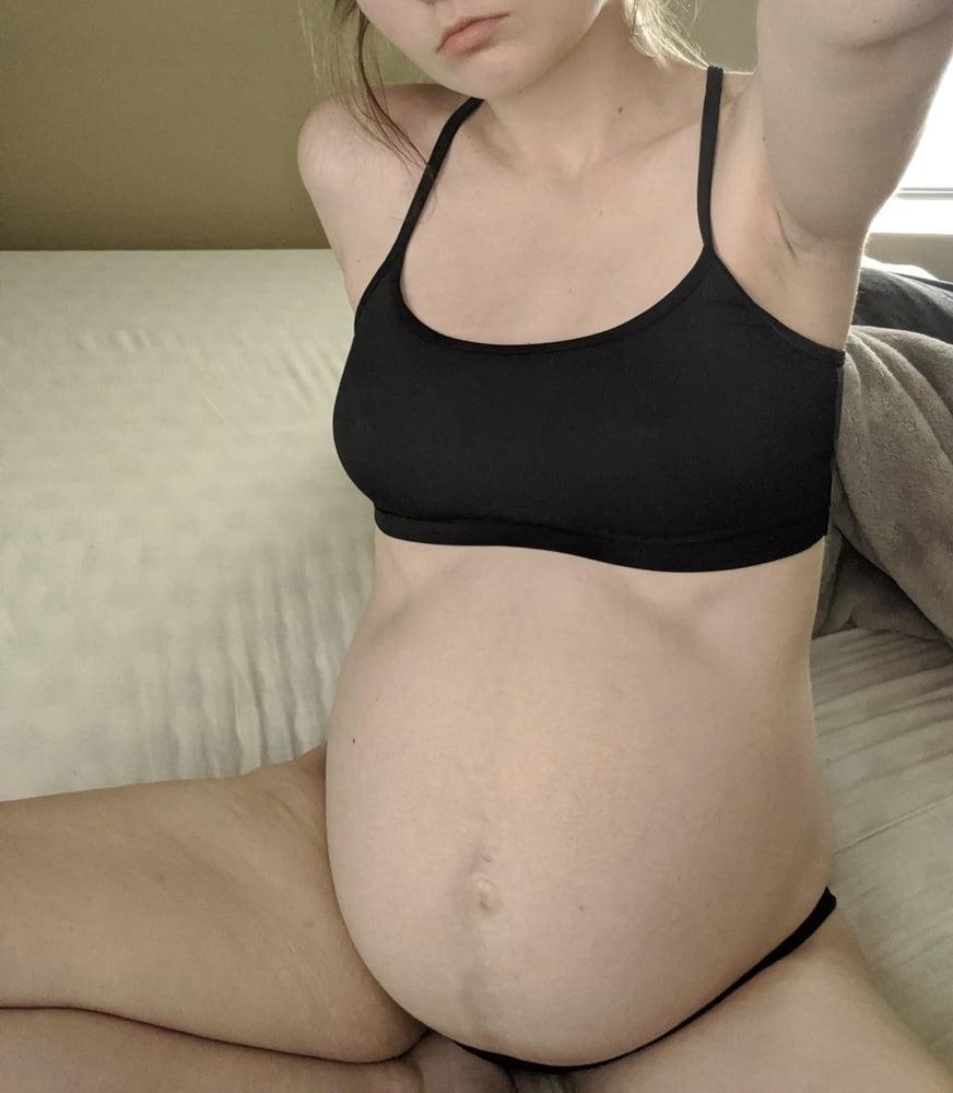 25P Pregnant 422