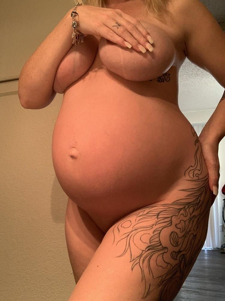 25P Pregnant 422