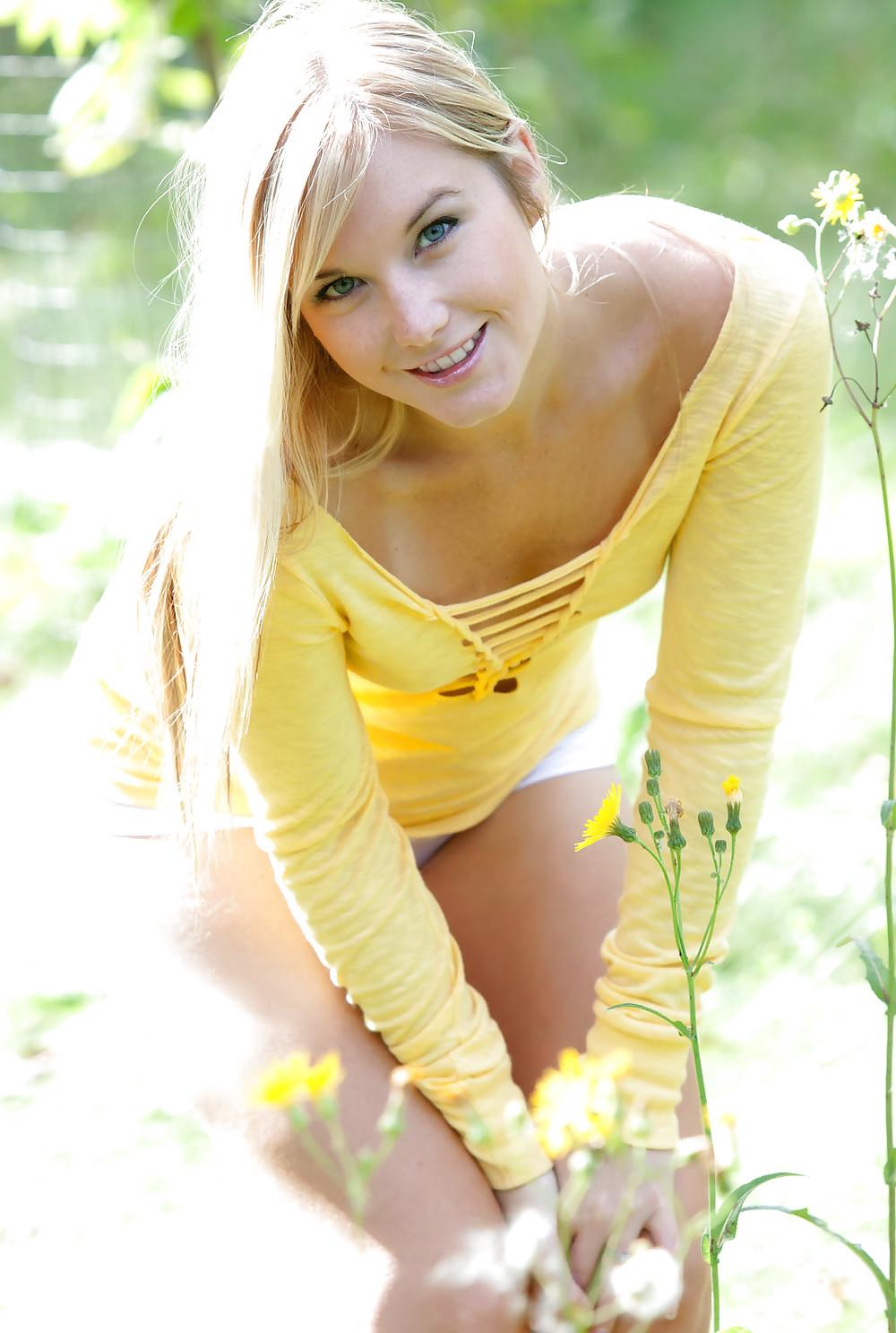 19P CUTE, YOUNG AND SO BEAUTIFUL 59