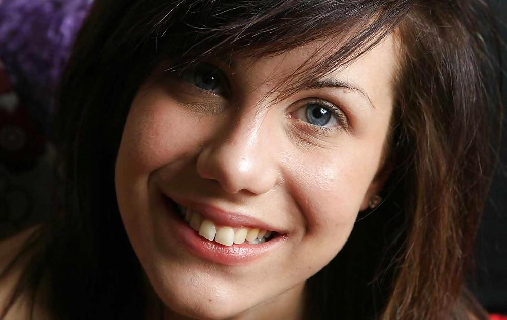 12P Close-ups of a beautiful girl - N. C. 