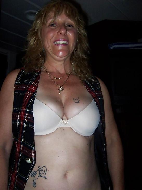 25P Mature Creampie Skank