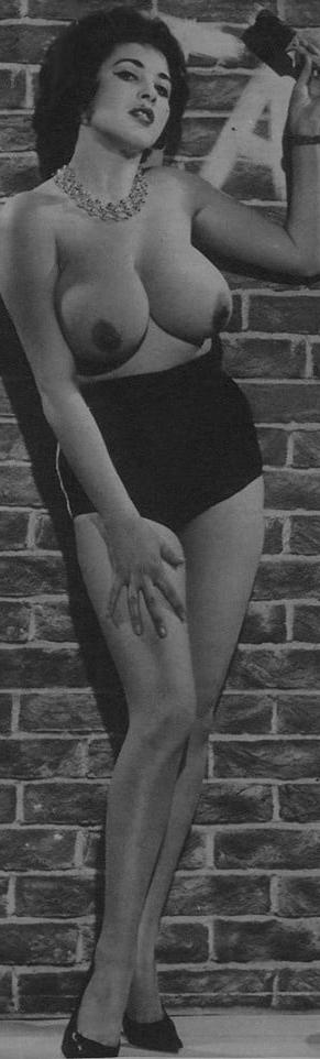 25P Marge Middleton - Vintage &amp; Retro