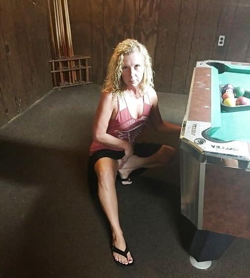 25P Sexy pool table ladies