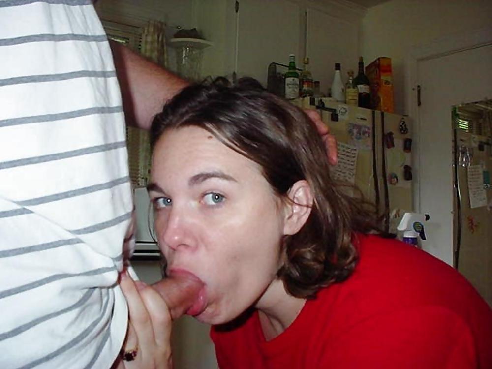 25P CUTE GIRLS SUCKING DICKS II