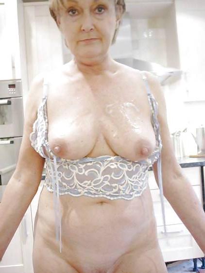 11P Cum on tits