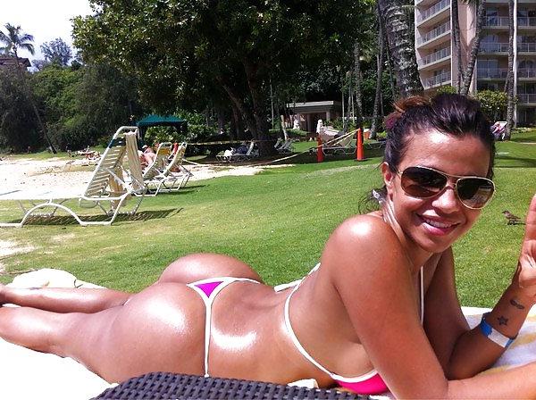 16P Celebrity Asses