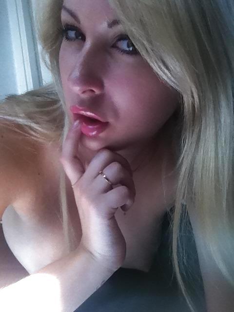 25P SEXY SWEDISH AMANDA