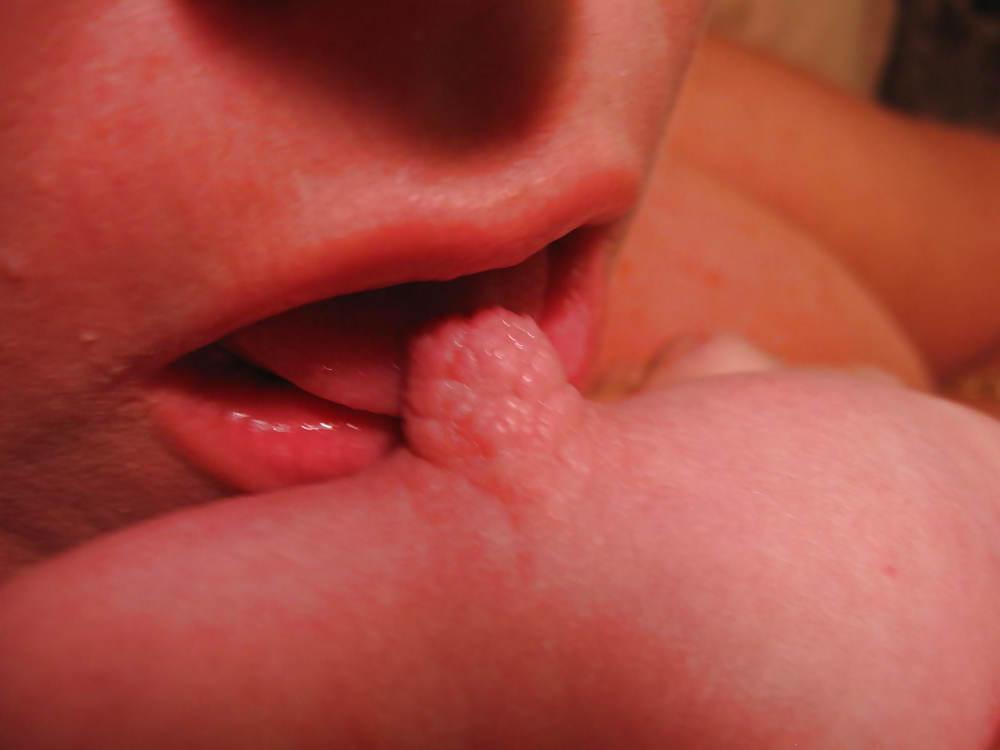 6P Kitty Licking and Sucking Her own Nipples