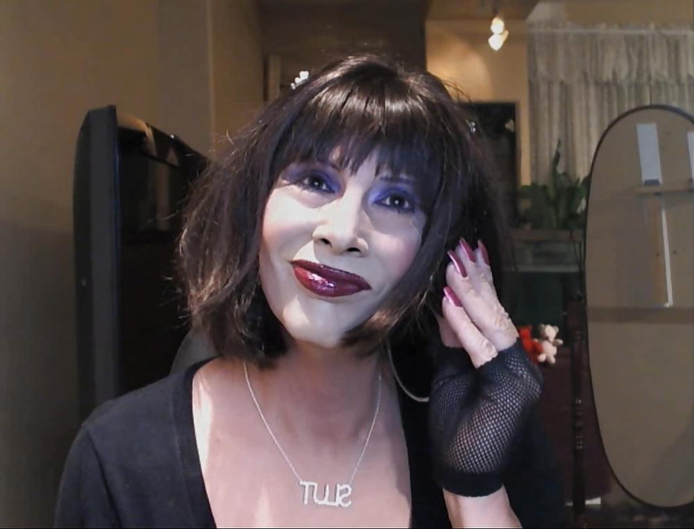 25P Tramping in the motel on oct- 12- 2011  video comeing soon