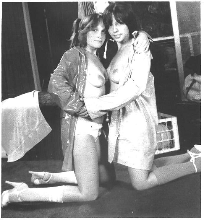 16P Unknown Vintage Teen