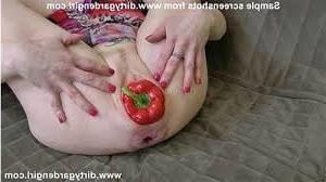 25P PUSSY INSERTION
