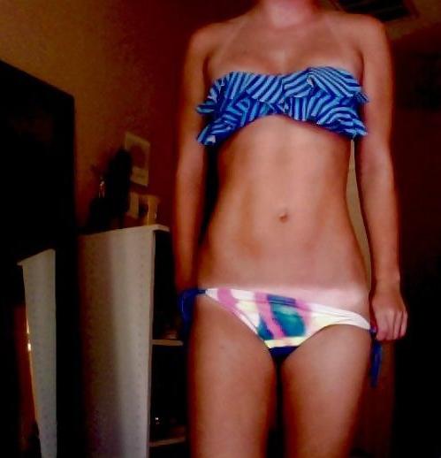 25P Sexy tan lines.