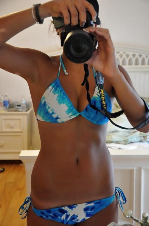 25P Sexy tan lines.