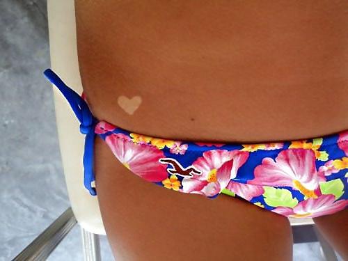 25P Sexy tan lines.