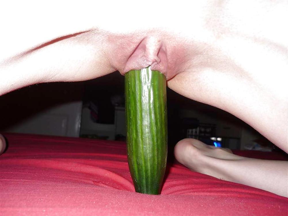 25P CUCUMBER SLUT