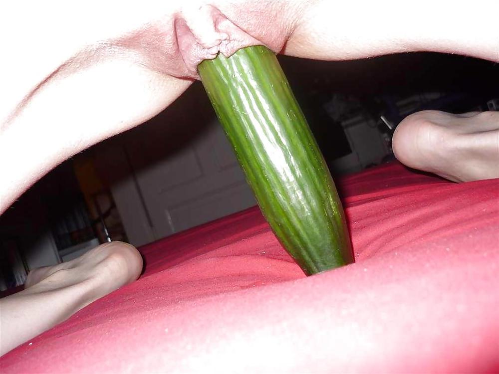 25P CUCUMBER SLUT
