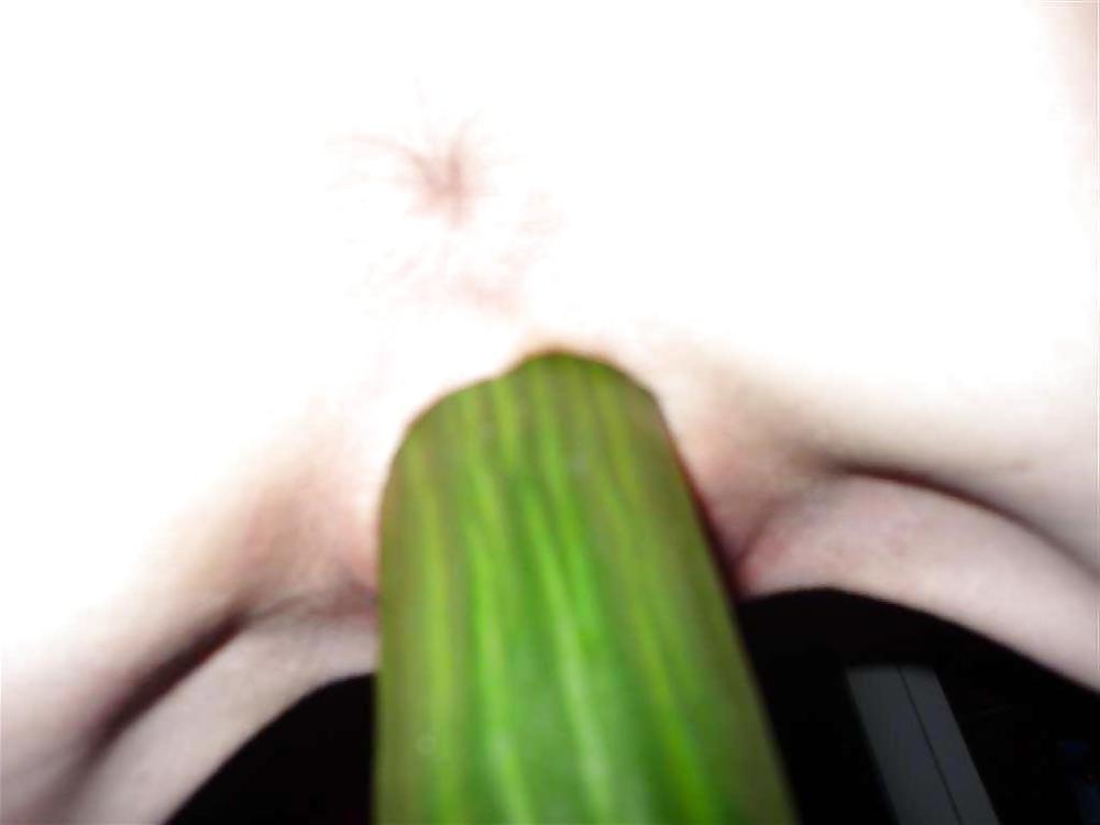 25P CUCUMBER SLUT