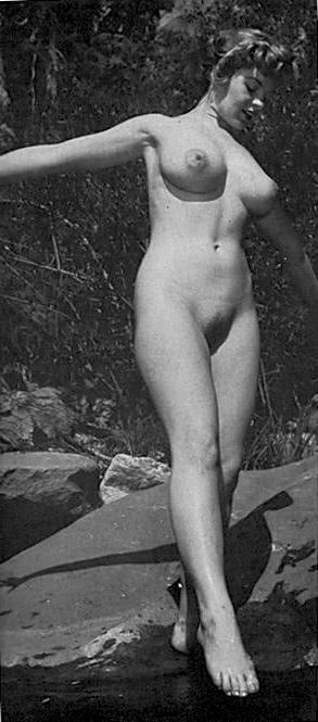 25P Naked people of vintage photos Vol. 24