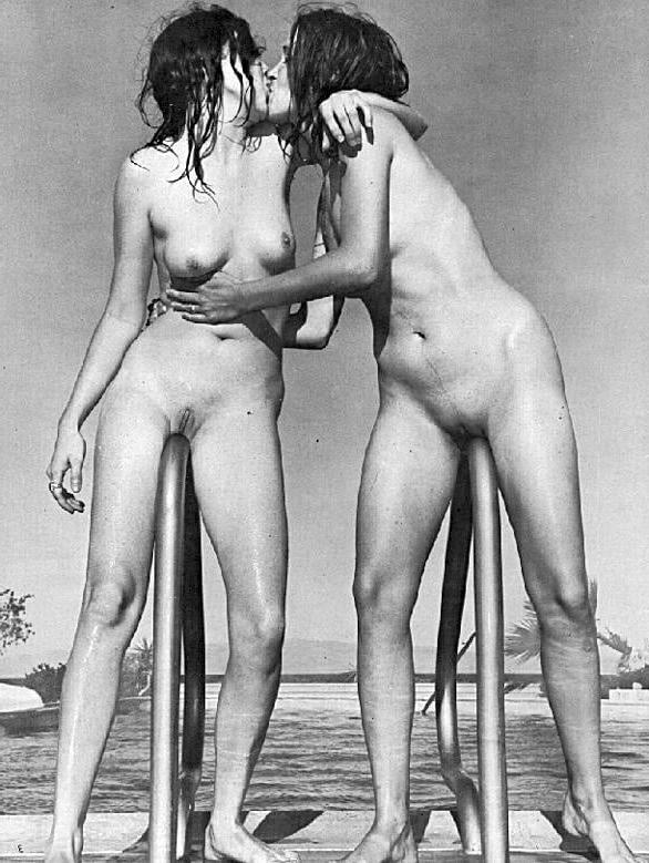 25P Naked people of vintage photos Vol. 24