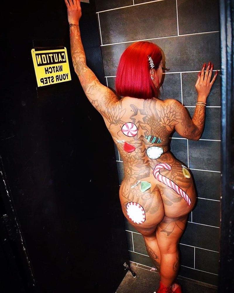 25P Black Exhibitionist 40.7