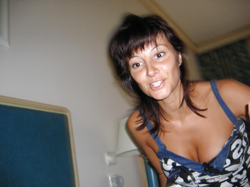 25P Tanned MILF From,SmutDates