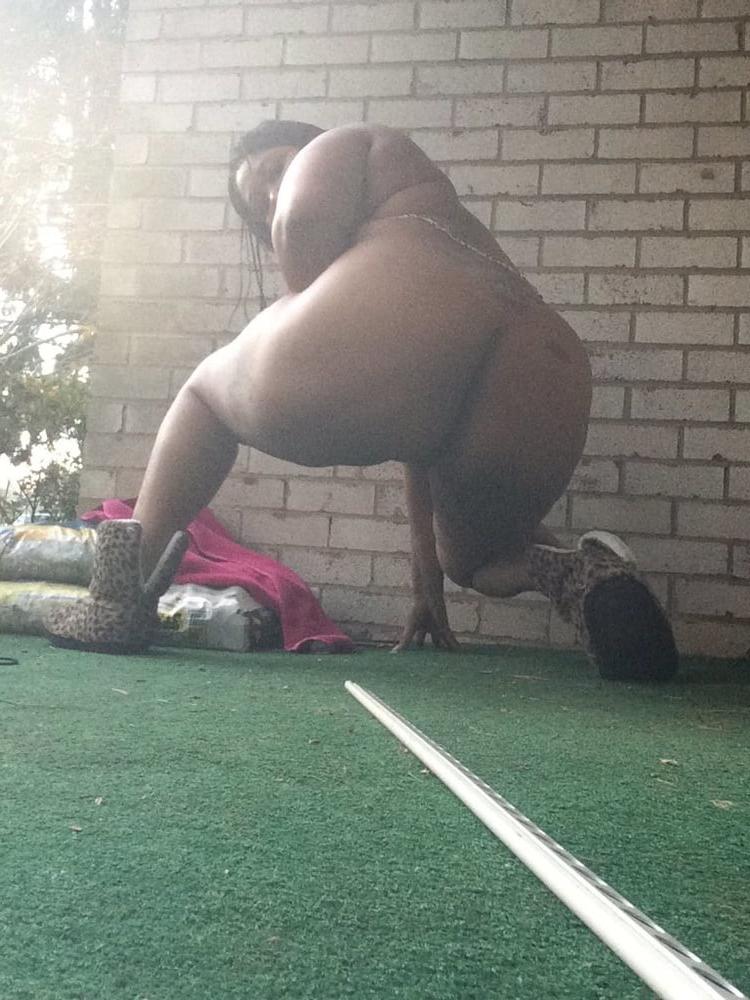 25P Black Exhibitionist 40.6