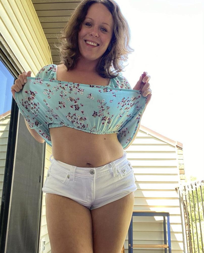 13P Exhibitionist Slut