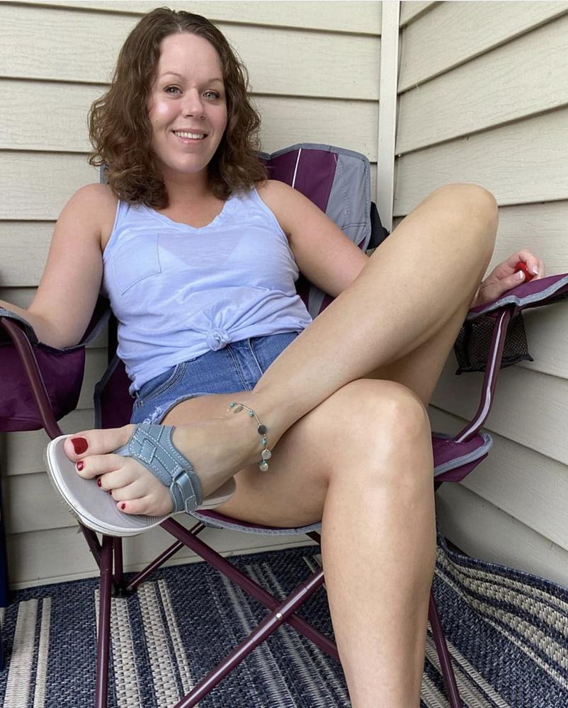 13P Exhibitionist Slut