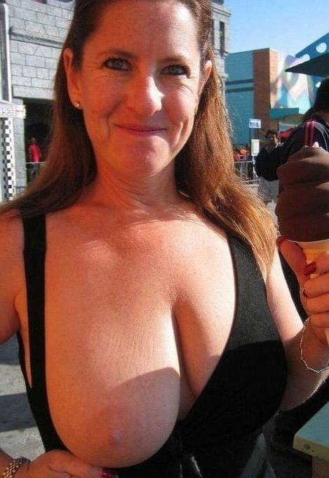 25P Best Big mature Tits vol 3